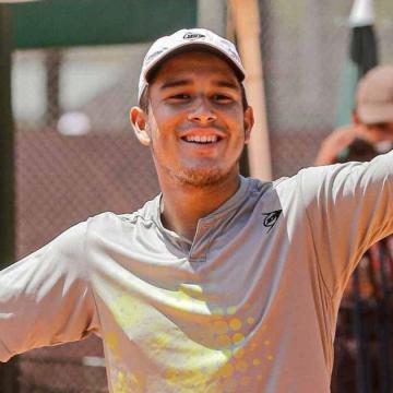 Gonzalo Bueno debutará este lunes en la 'qualy' de Wimbledon