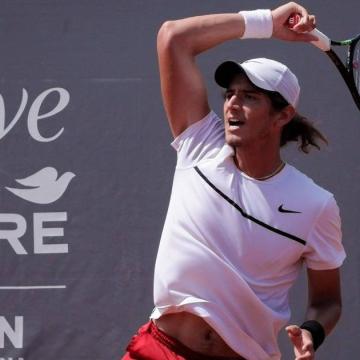 Conner Huertas del Pino ganó en la primera ronda del Challenger de Asunción