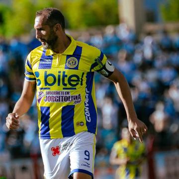 Barcos: “La negociación tampoco duró mucho, Cristal es un equipo muy importante”