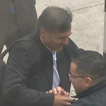 (VIDEO) ¡Ya está en Lima! Fabián Bustos llegó para ser DT de Universitario