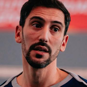 Alejandro Schneider: "Vamos por un objetivo diferente y también histórico"