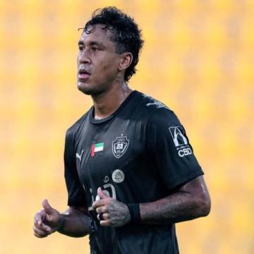 Renato Tapia fue titular en goleada del Al Wasl por la Copa de la Liga de UAE