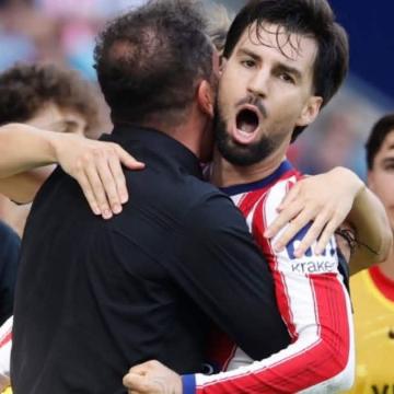 (VIDEO) Atlético de Madrid venció sobre el final al Espanyol y sumó su sexta victoria consecutiva