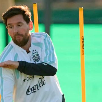 Messi emocionado en su último entrenamiento con Argentina
