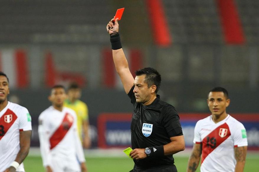 Purga en Chile: Bascuñan y otros 10 referís no podrán arbitrar más el torneo chileno