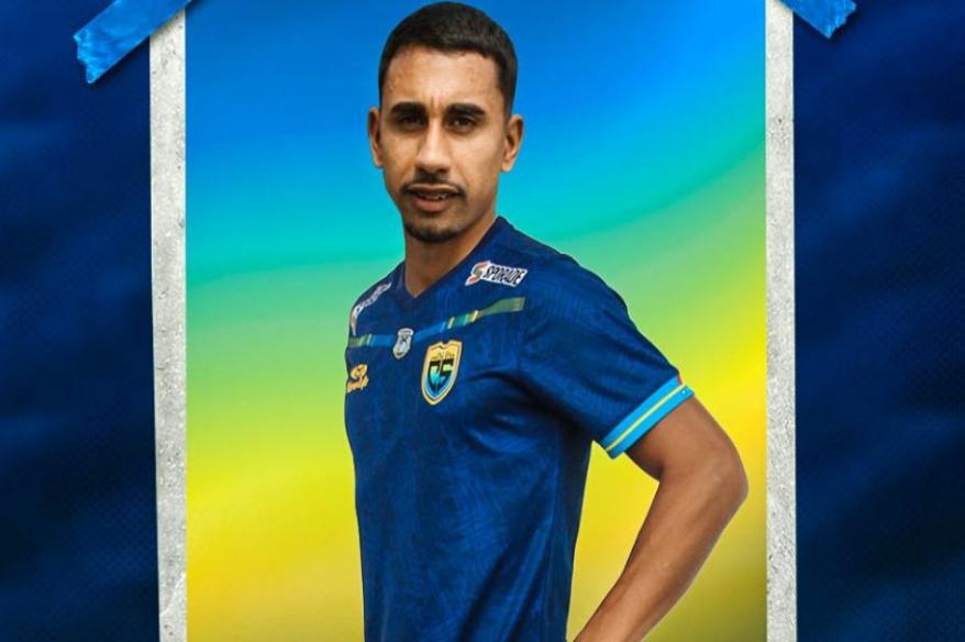 Uruguayo Sosa fue presentado en Carlos Stein