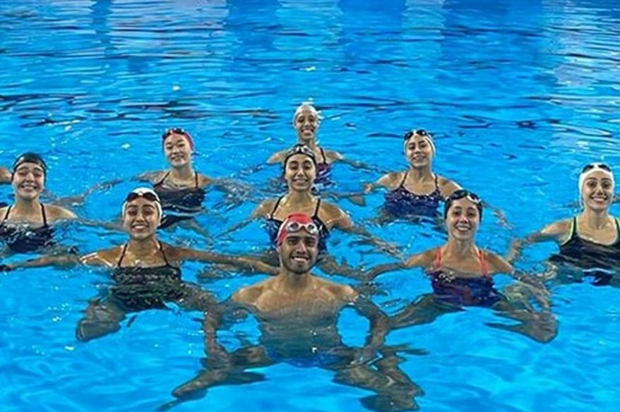 Selección de natación artística rumbo a Brasil