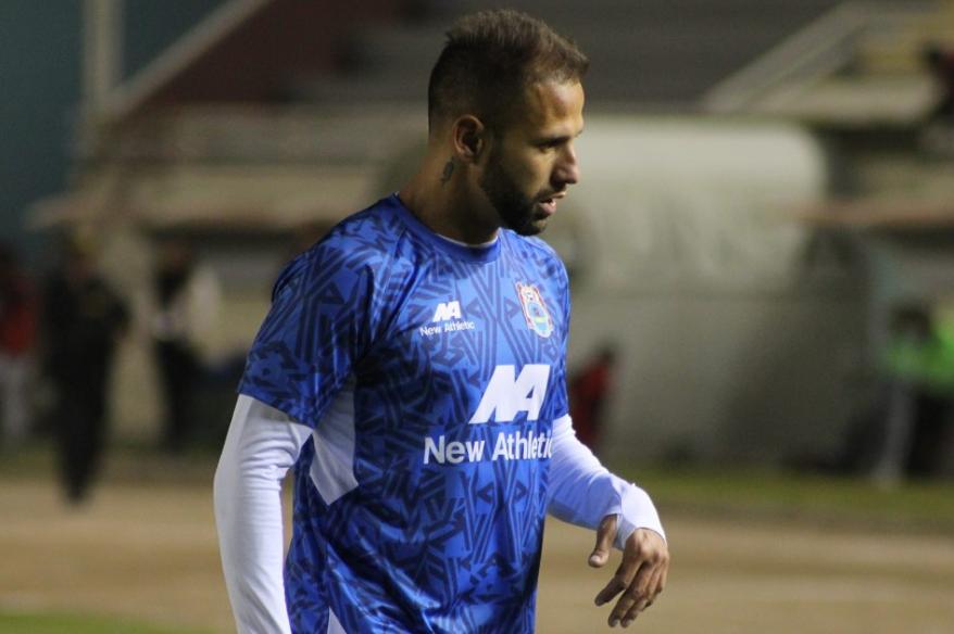 Brayan Fernández no seguirá en Binacional por problemas económicos