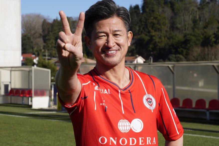 Es inoxidable: Kazuyoshi Miura continuará jugando al fútbol profesional