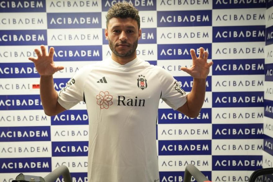 Oxlade-Chamberlain arregló con Besiktas