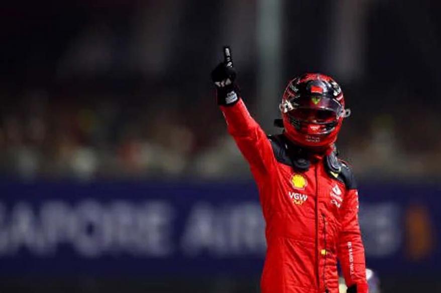 Carlos Sainz se quedó con la 'pole' en GP de Singapur