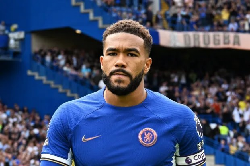 Reece James fue sancionado por insultar a un árbitro