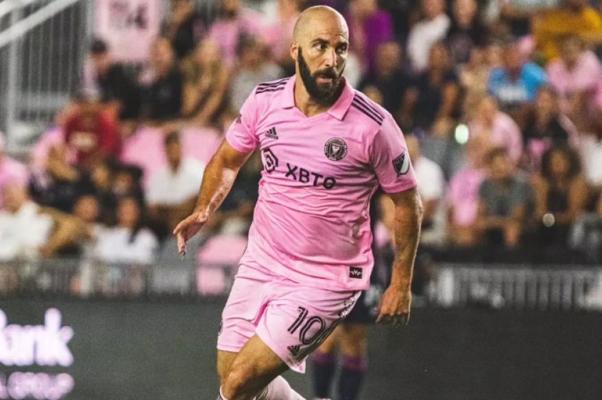 Higuaín: "No extraño el fútbol. Es un buen síntoma, me preparé para esta situación"