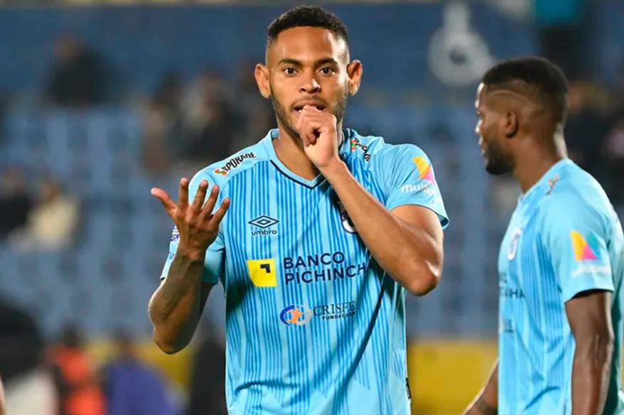 Con Quevedo en la banca, Universidad Católica de Ecuador avanzó en la Sudamericana