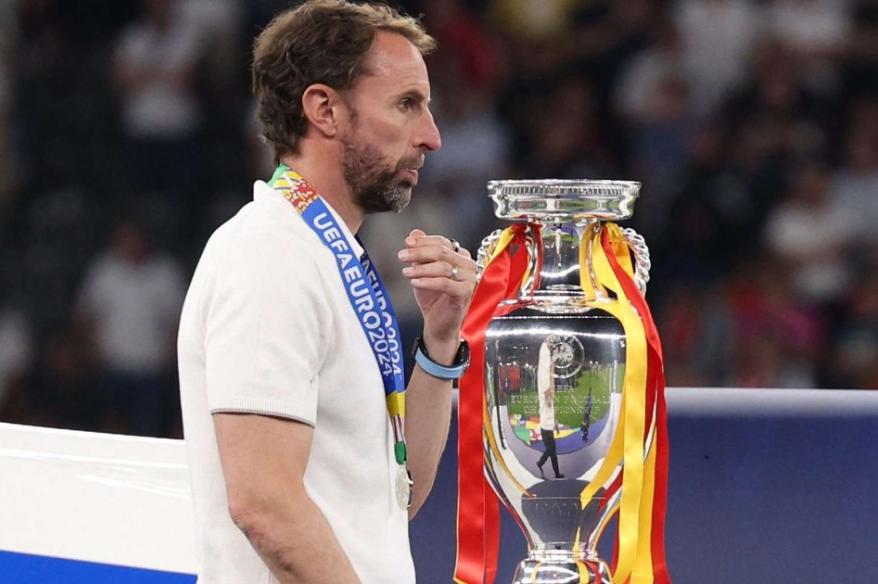 Southgate no es más el técnico de Inglaterra