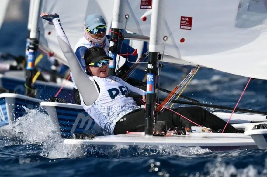 Florencia Chiarella disputó nuevas regatas en dinghy femenino