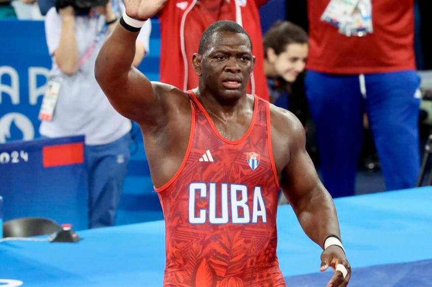 ¡Histórico! Mijaín López logró su quinto oro olímpico consecutivo en lucha grecorromana
