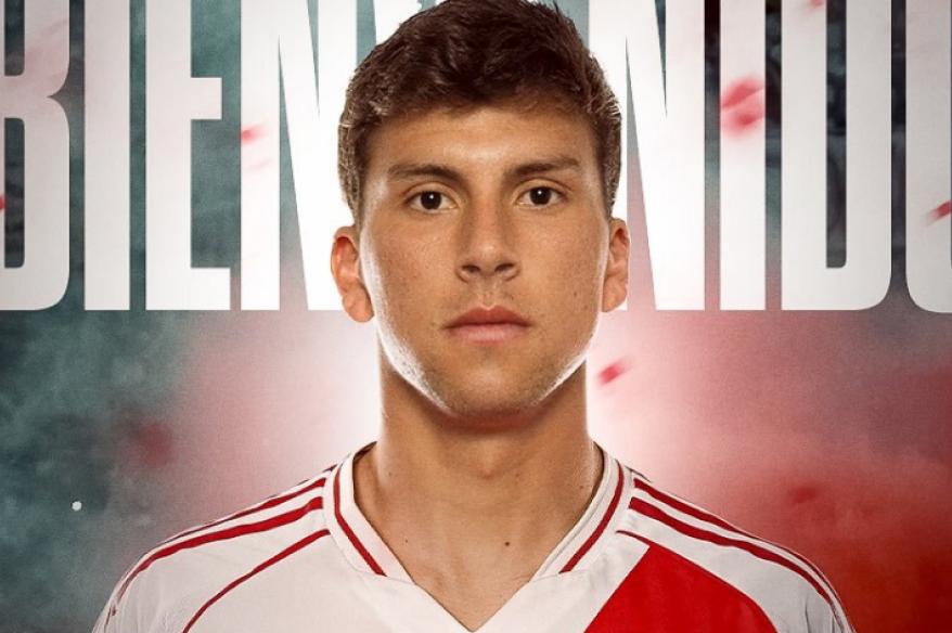 River Plate presentó al extremo chileno Gonzalo Tapia
