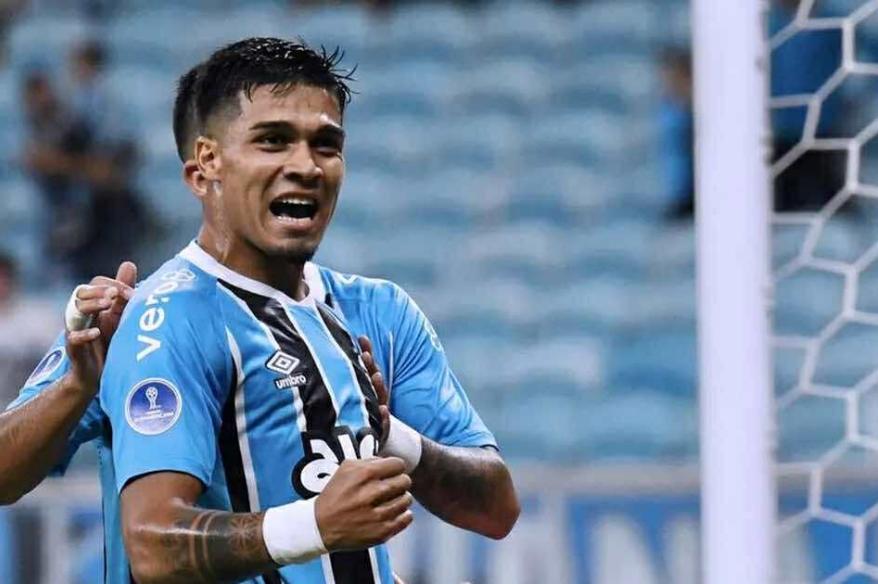 Atención Alianza: Delantero Matías Arezo dejó Gremio para volver a Peñarol
