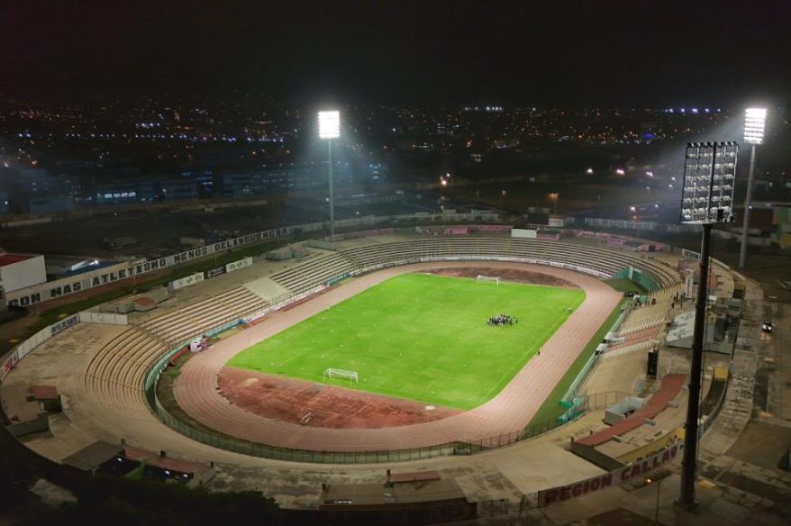 Estadio Miguel Grau pasó prueba técnica en su nueva iluminación