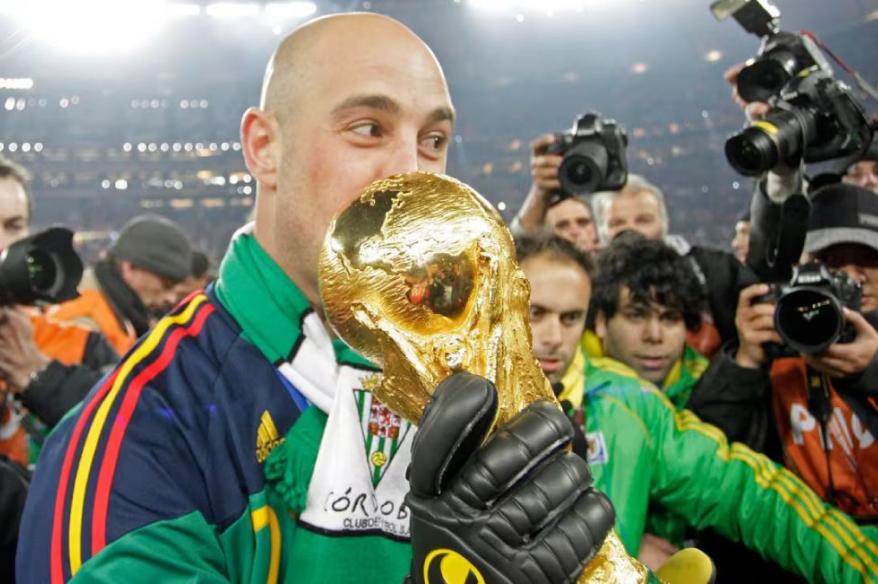 'Pepe' Reina: "La generación de España es buenísima, son jóvenes competitivos"