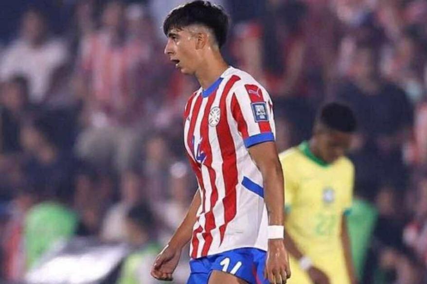 Baja en Paraguay: Hugo Cuenca fue desconvocado para choques ante Ecuador y Perú