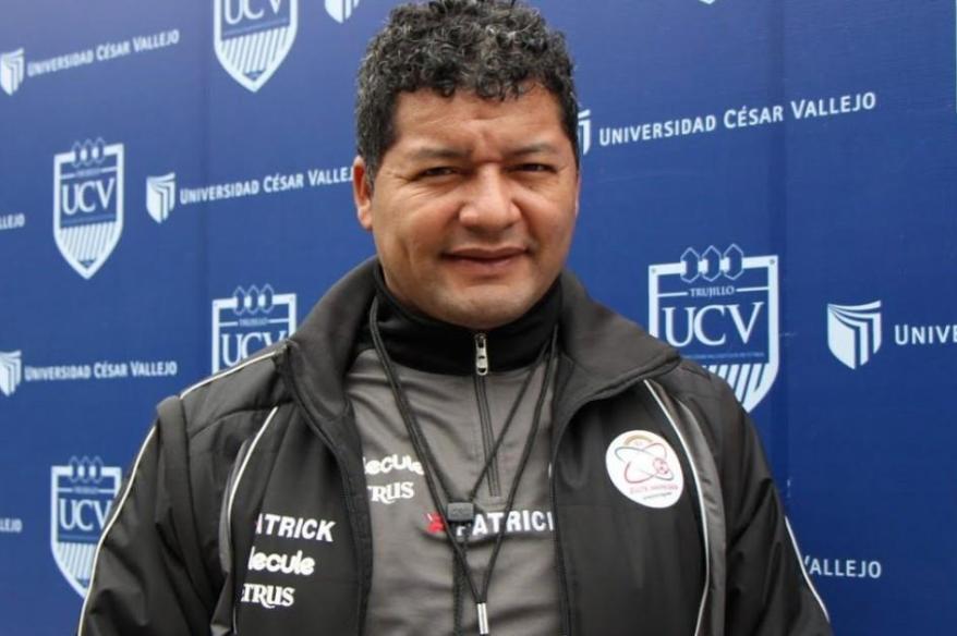 Hinostroza: "No se ha logrado el objetivo por manejo de la propia directiva"