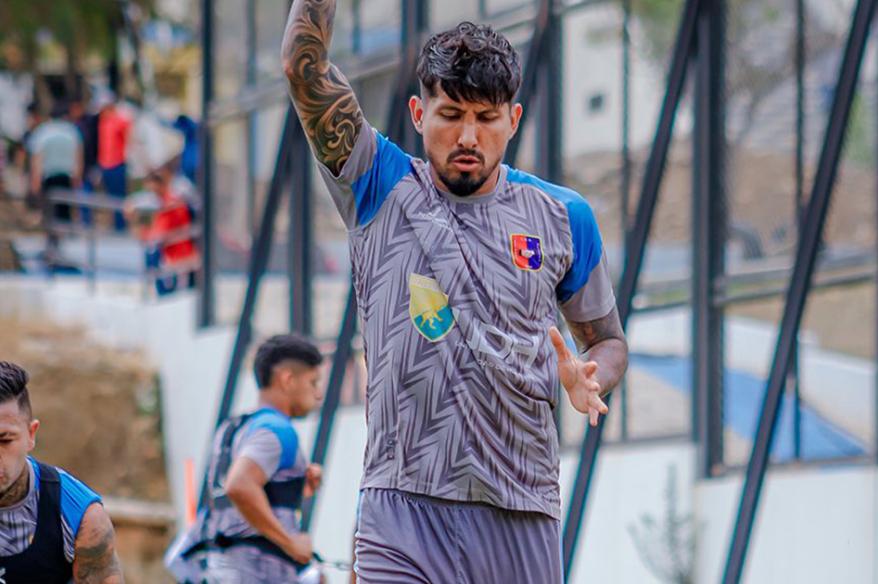 Escobar: “Mientras matemáticamente podamos salvar, vamos a dejarlo todo”
