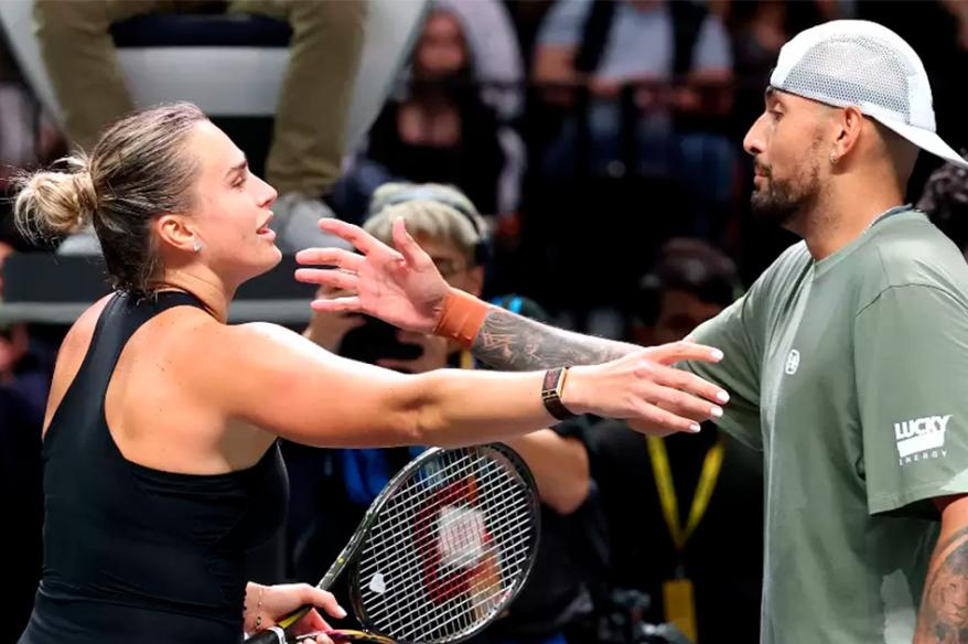 Kyrgios venció a Sabalenka en un partido de exhibición