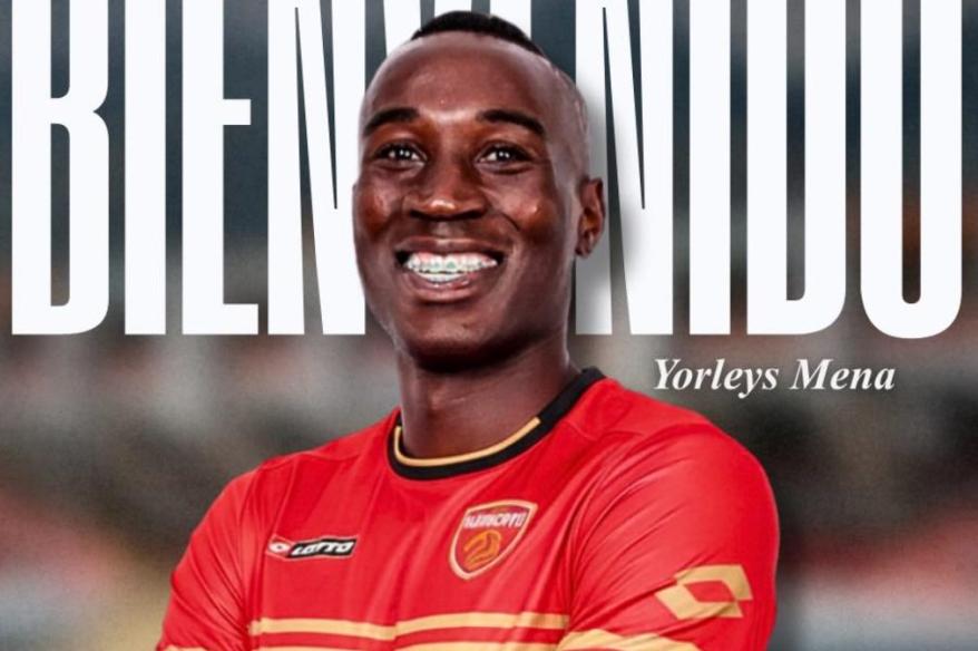 ¡Muda sus goles a Huancayo! Mena fichó por el 'Rojo Matador'