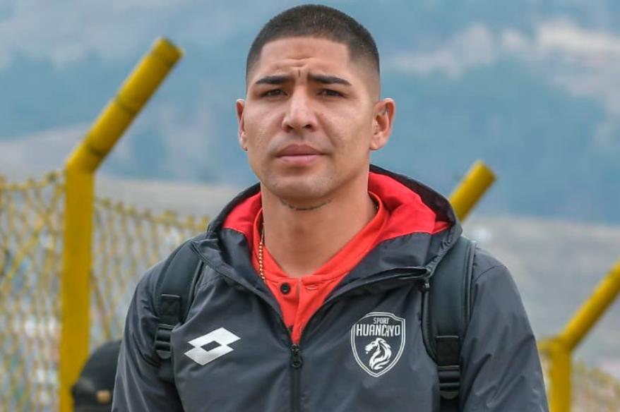 Angel Zamudio renovó con Sport Huancayo