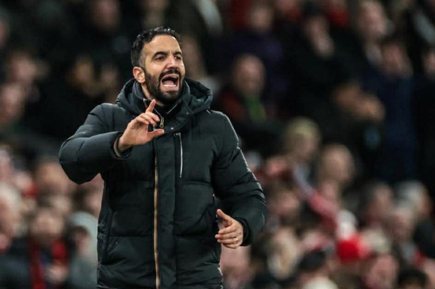 Manchester United despidió al entrenador Amorim