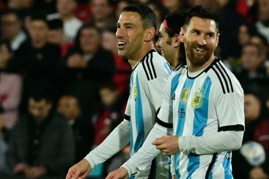 'Maxi' Rodríguez: "Argentina y España son las dos selecciones que mejor llegan al Mundial"