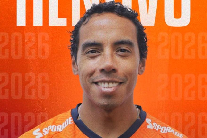 Pedro Requena seguirá en César Vallejo
