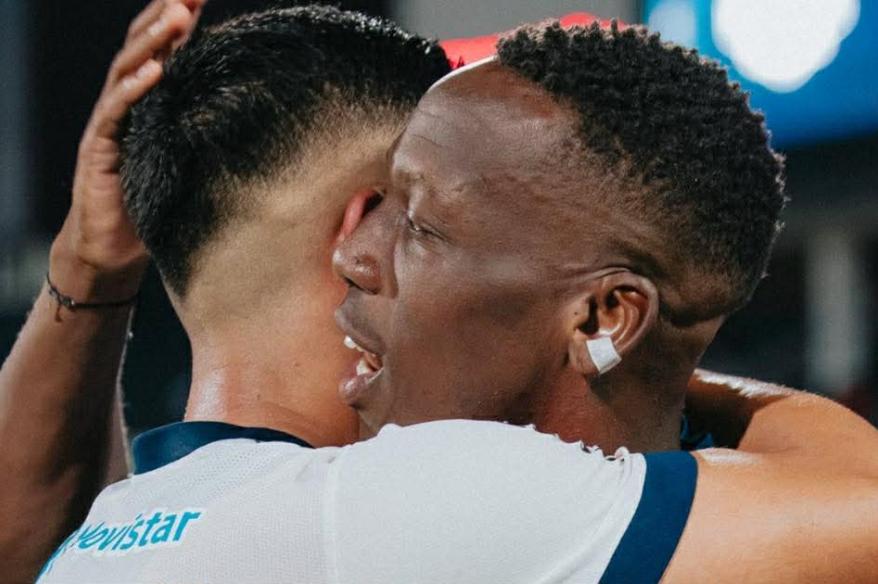 Advíncula y Ramos serán bajas en Alianza Lima para su choque copero en Paraguay