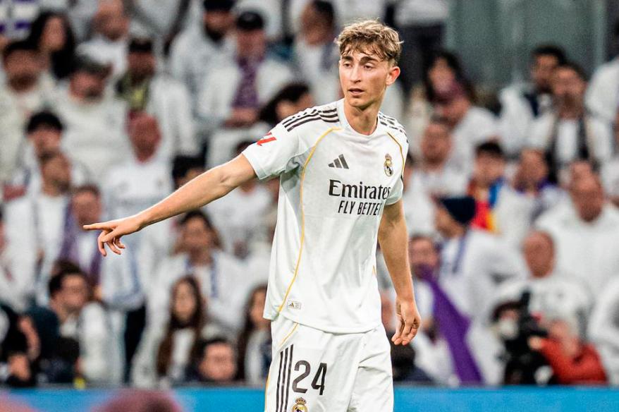 Dean Huijsen se lesionó y es duda para el duelo ante Benfica