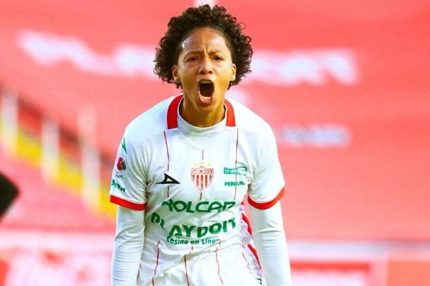 (VIDEO) ¡Del susto al gol! Sashenka Porras convirtió un histórico tanto con Necaxa