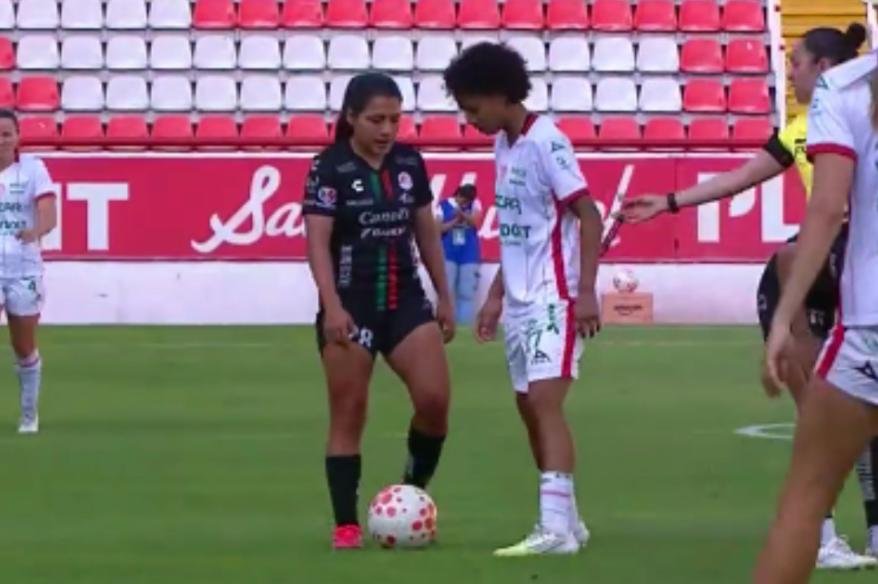 (VIDEO) ¡Goles peruanos! Sandra Arévalo y Sashenka Porras anotaron en México