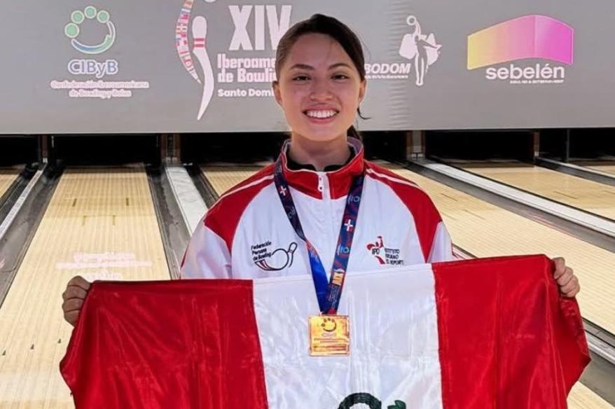 París Gonzales logró medalla para Perú en el Iberoamericano de Bowling