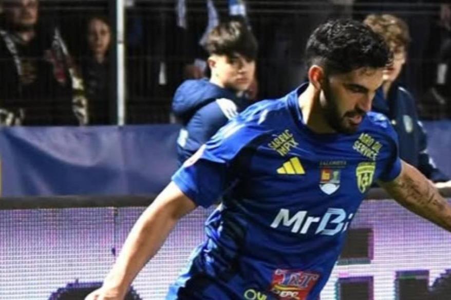 Renato Espinosa fue titular, pero Unirea Slobozia no levanta y cayó a zona de descenso