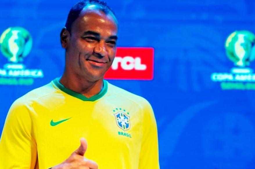 Cafú: "Brasil, como pentacampeona, es favorita al Mundial"