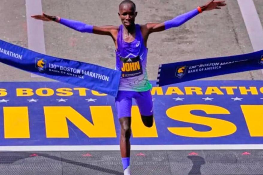 Keniano John Korir impuso nuevo récord en la Maratón de Boston 2026