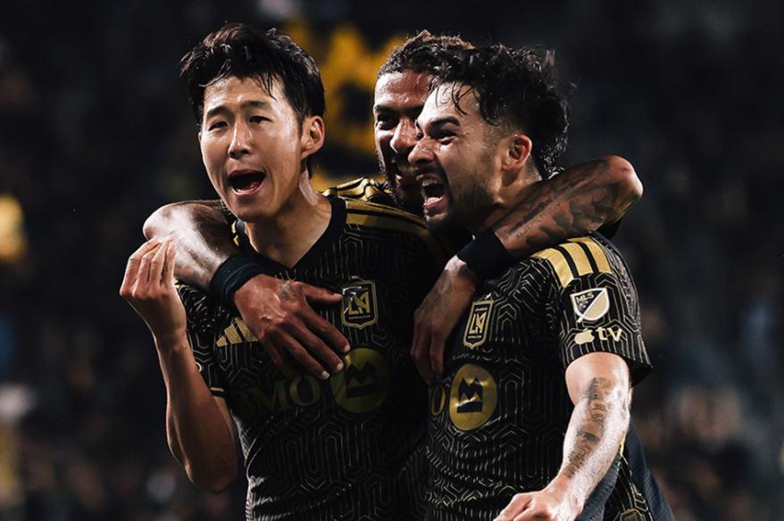 LAFC goleó por 3-0 a Cruz Azul y sacó ventaja en los cuartos de final de la Concachampions