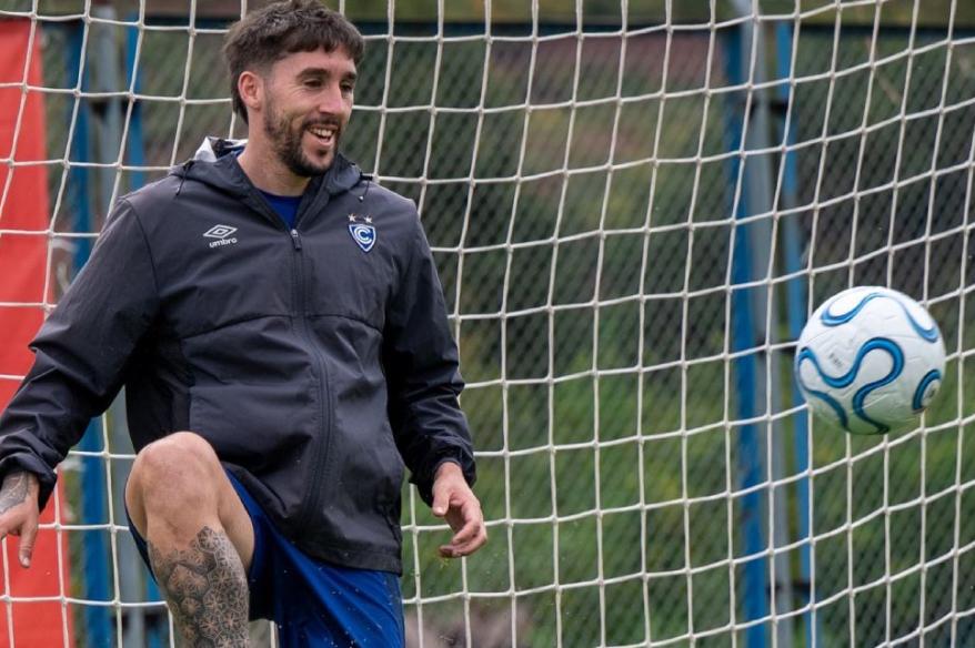 'Santi' Arias será baja mañana en la Copa Sudamericana