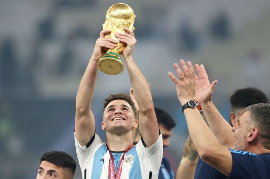 Álvarez: "La ilusión está, queremos defender nuestro título Mundial"