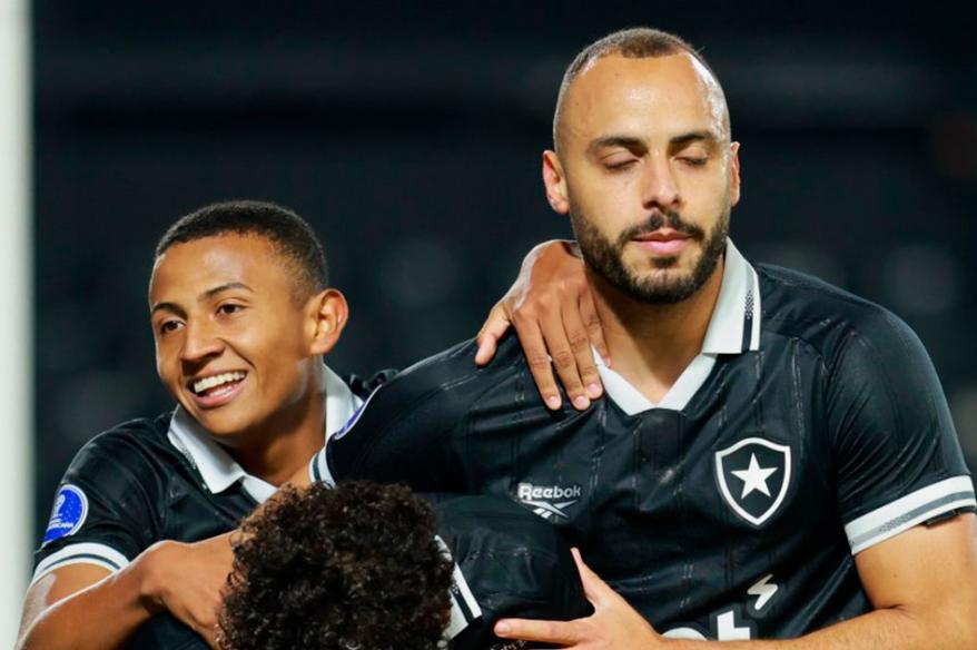 Botafogo goleó a Independiente Petrolero y aseguró clasificación en la Sudamericana