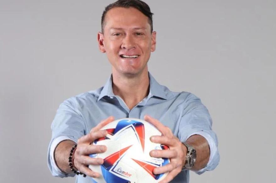 Penny: "Alianza llega con más presión, Cristal en cambio puede jugar con más soltura"