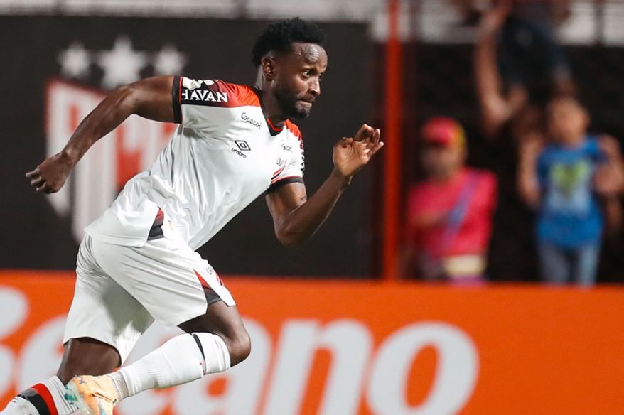Athletico Paranaense ganó en penales y clasificó a octavos de la Copa de Brasil