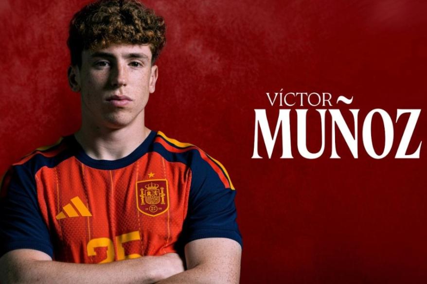 Liverpool anunció el fichaje de español Muñoz