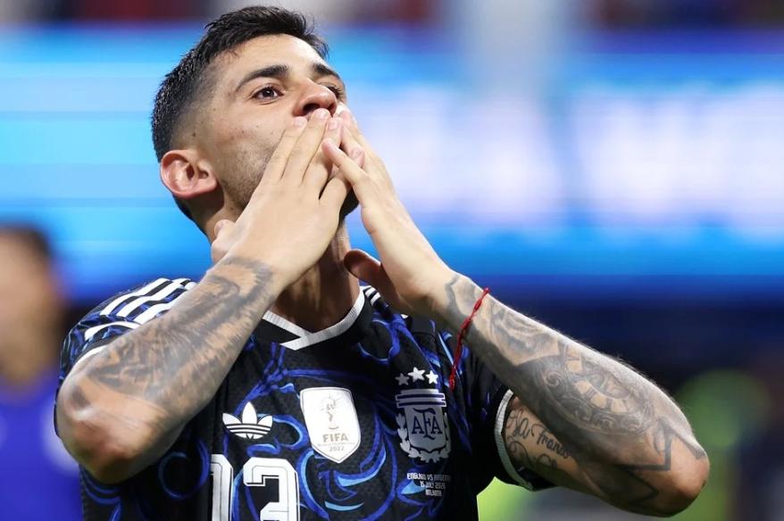 Romero: "Espero que cuando me retire no sea tan estúpido como Neville"